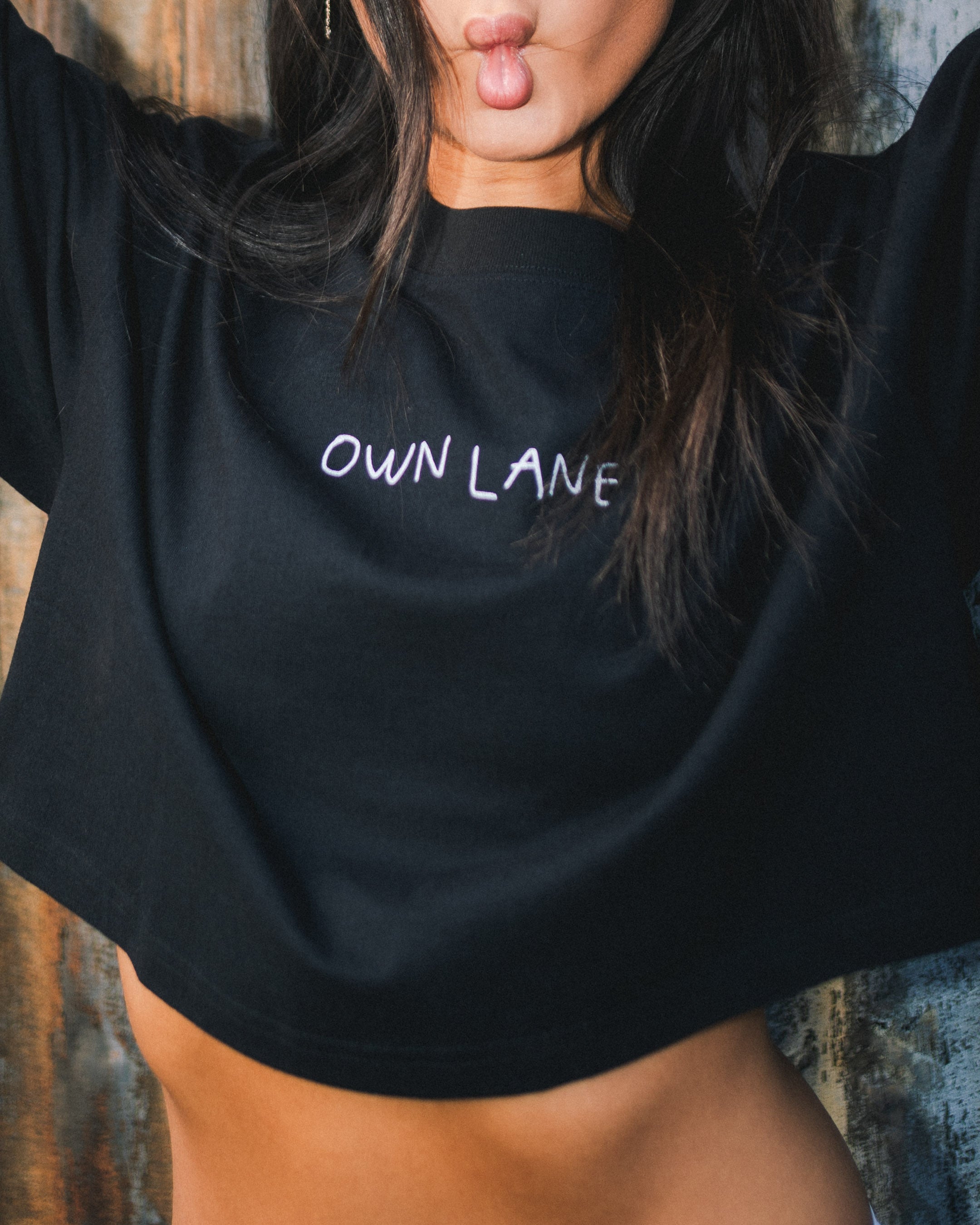 Cropped Own Lane T-shirt - Black