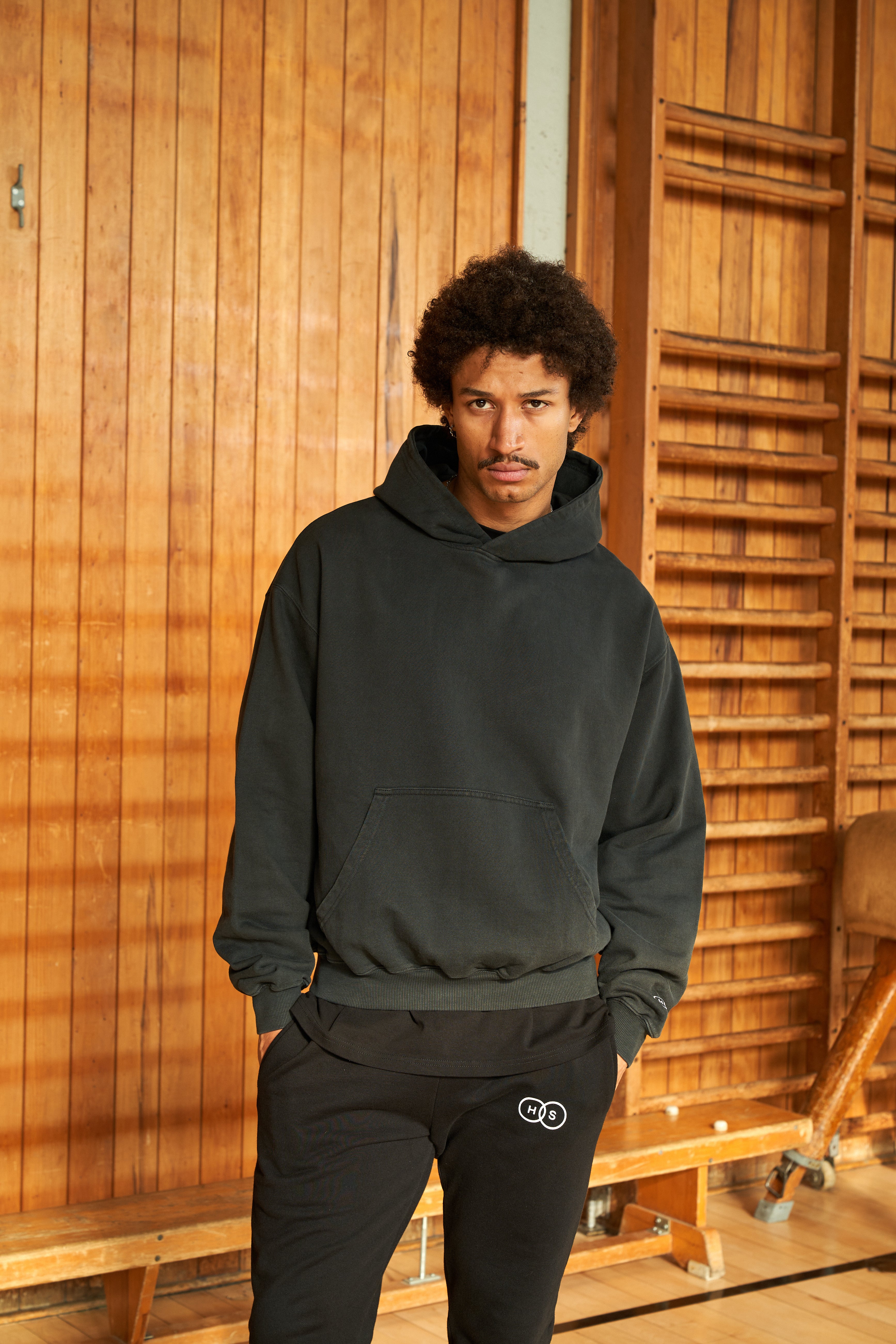 Harmonious Core Vintage black hoody