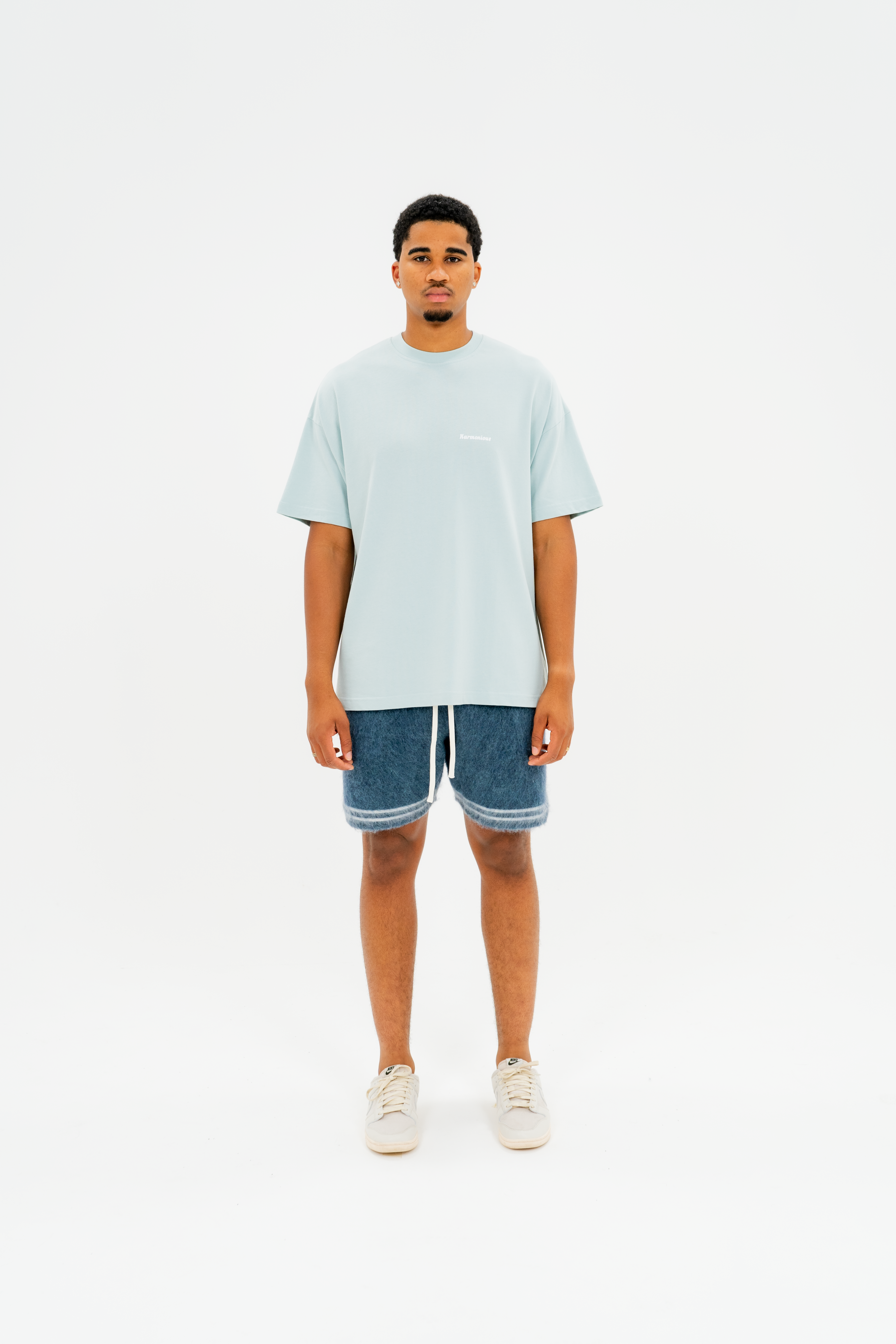 ‘Day dream’ T-shirt - Baby Blue