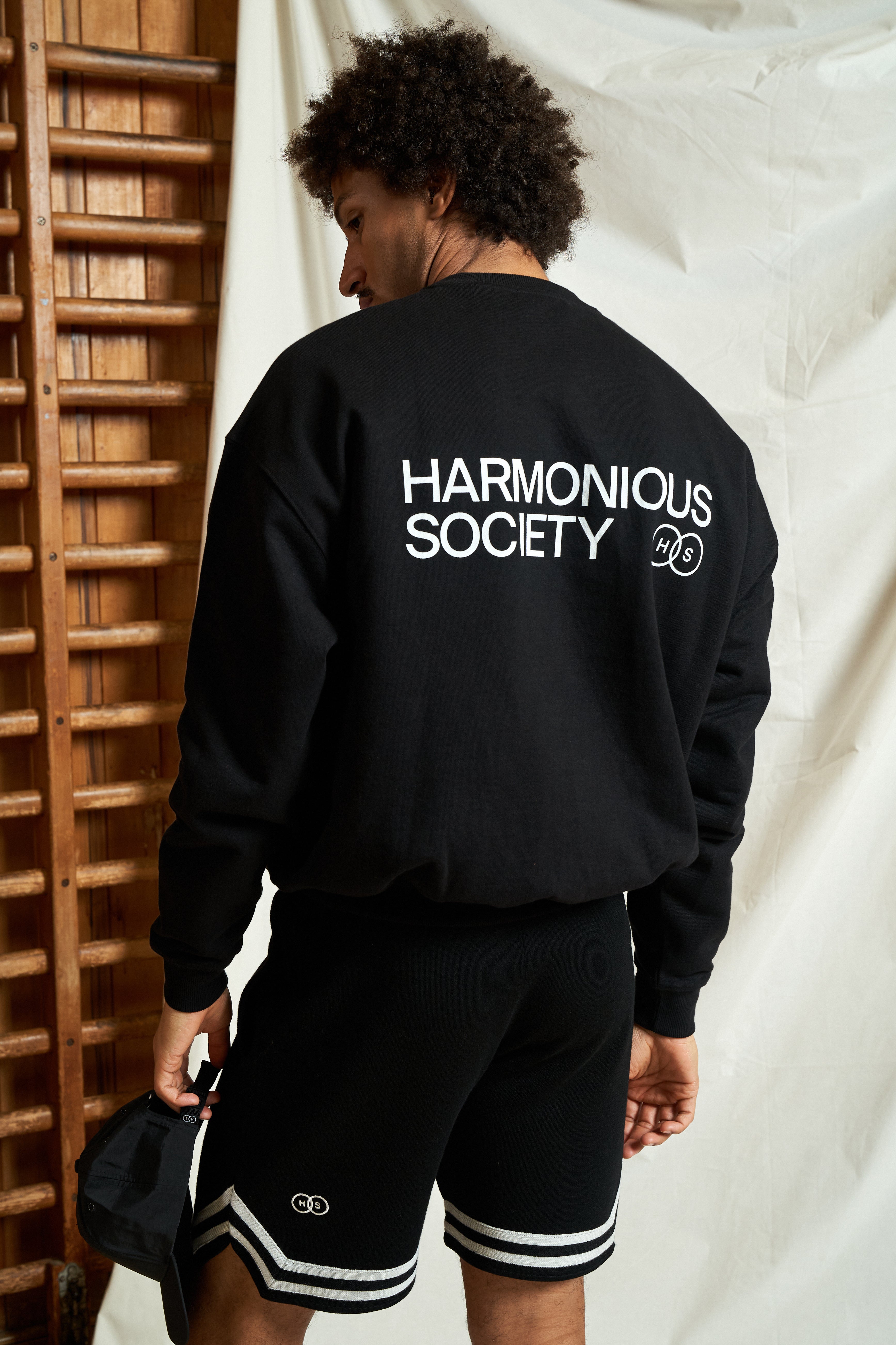 Harmonious Core Sweater Black