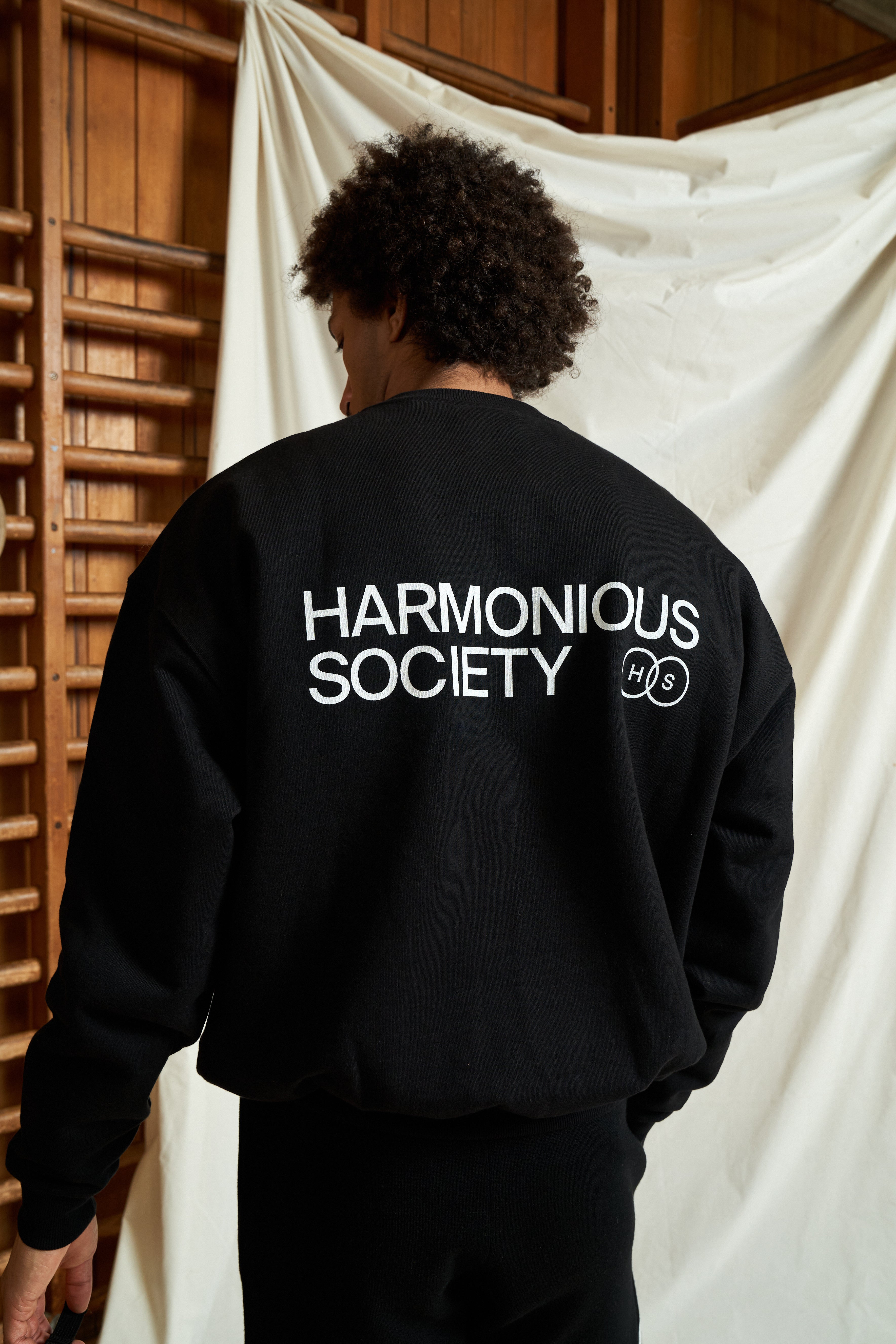 Harmonious Core Sweater Black